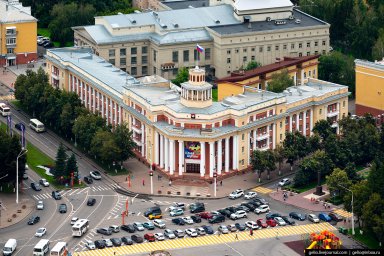 Кемеровские памятники и скульптуры