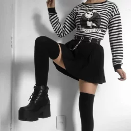Как одеваться с стиле е-girl?